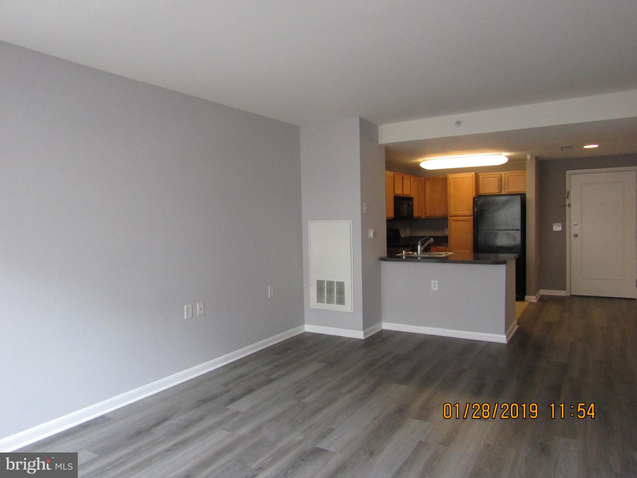 350 G Street Southwest, Unit N522 Washington, DC 20024 - Photo 20 of 36 Living Dining Combo