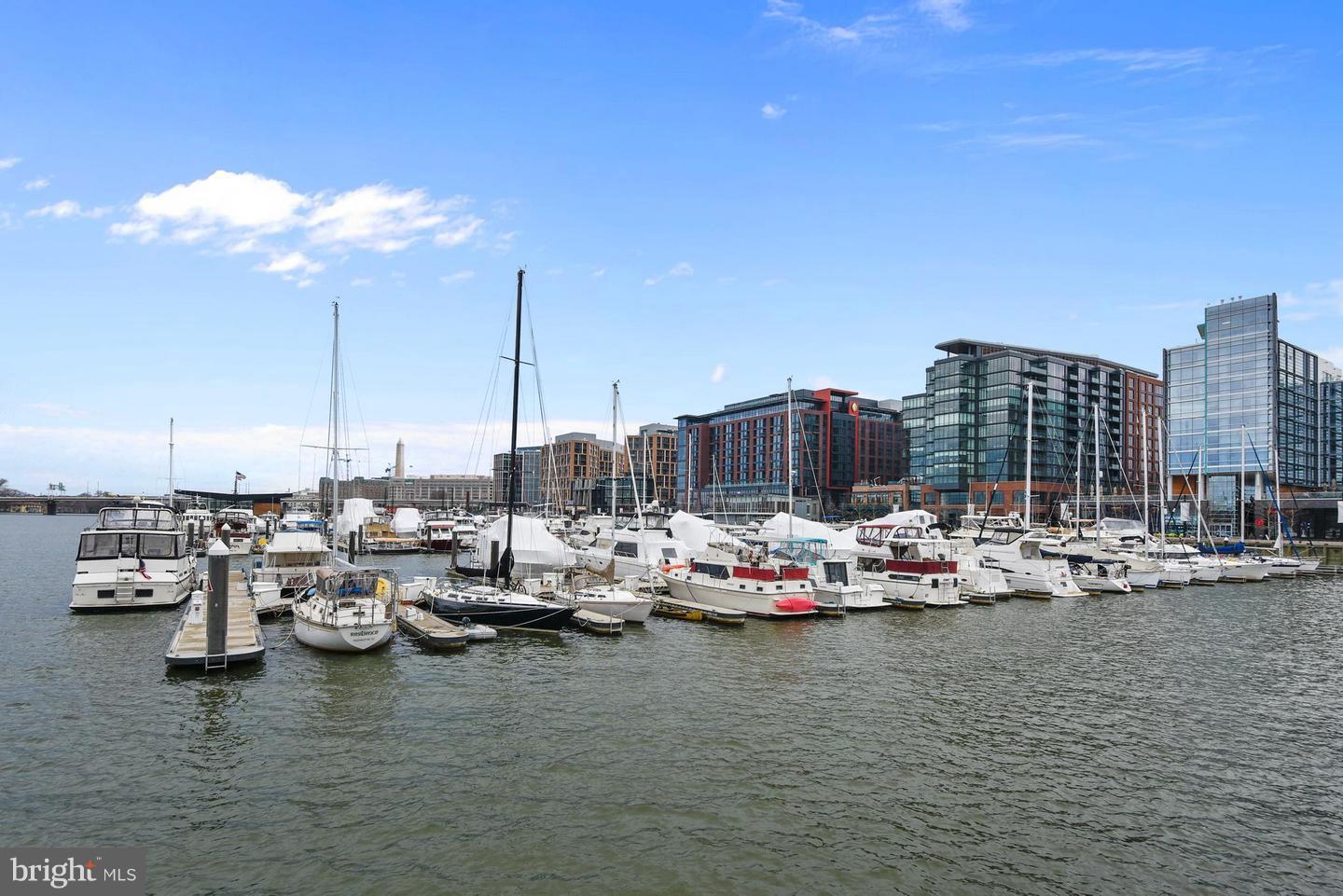 350 G Street Southwest, Unit N522 Washington, DC 20024 - Photo 30 of 36 The Wharf