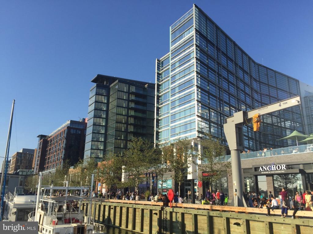 350 G Street Southwest, Unit N522 Washington, DC 20024 - Photo 32 of 36 The Wharf