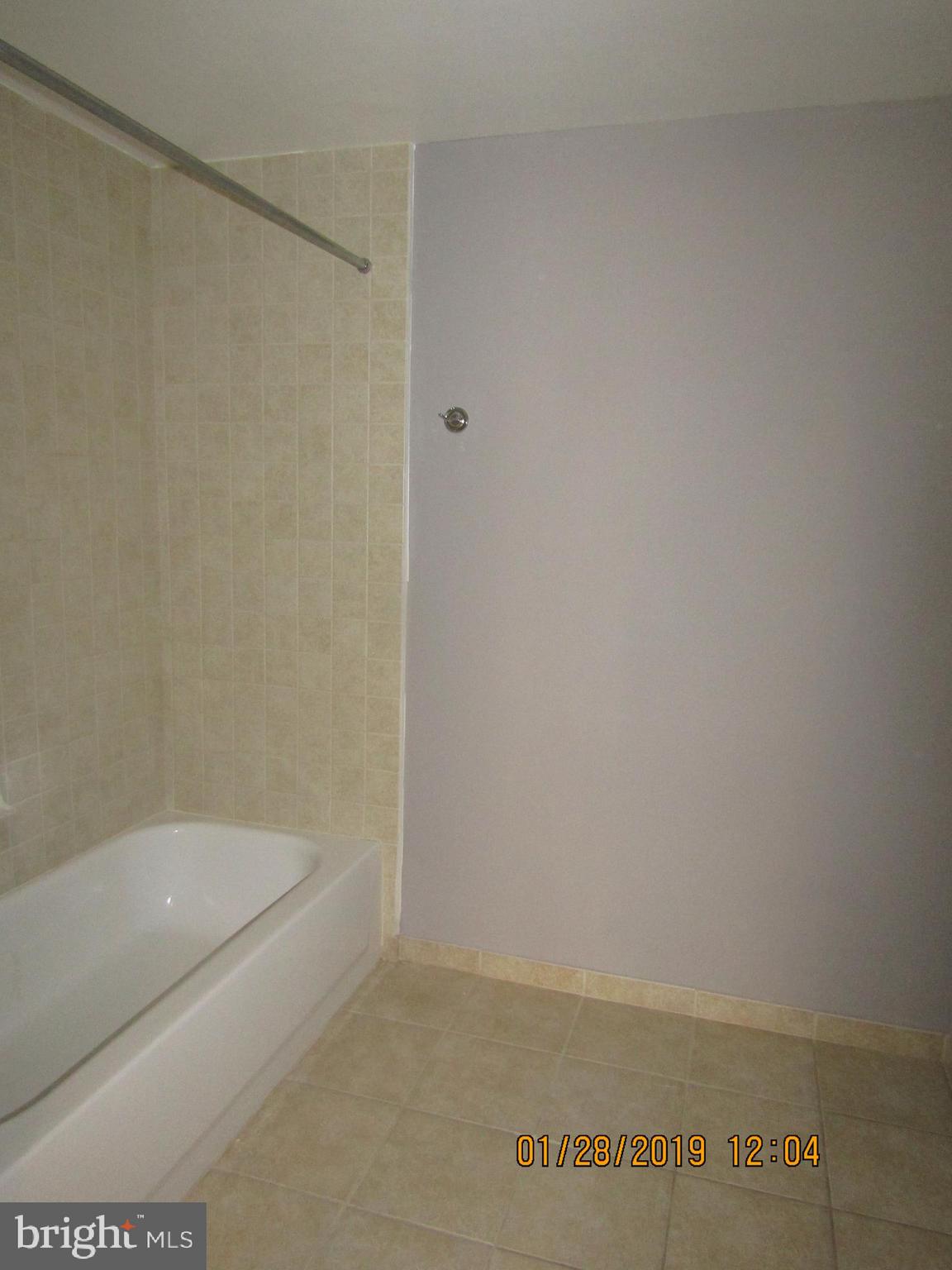 350 G Street Southwest, Unit N522 Washington, DC 20024 - Photo 8 of 36 Bathroom