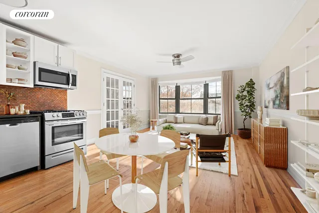 $699,000 | 1115 Prospect Avenue, Unit 3G | Windsor Terrace