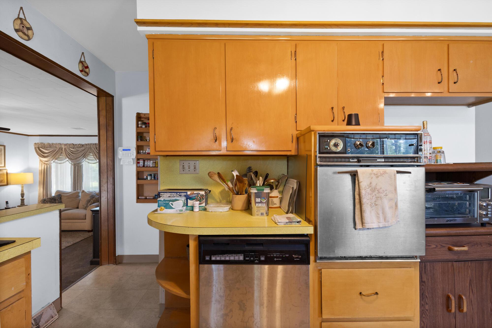 3329 Clime Road Columbus, OH 43223 - Photo 12 of 44 13_cs9a6546