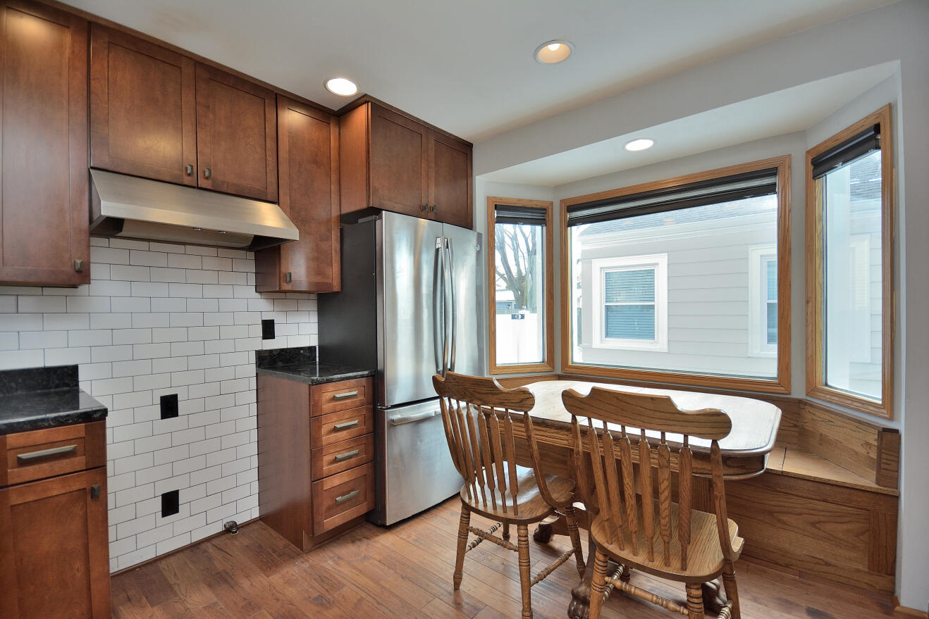 2708 South 45th Street Milwaukee, WI 53219 - Photo 11 of 27 DSC_0079_3058