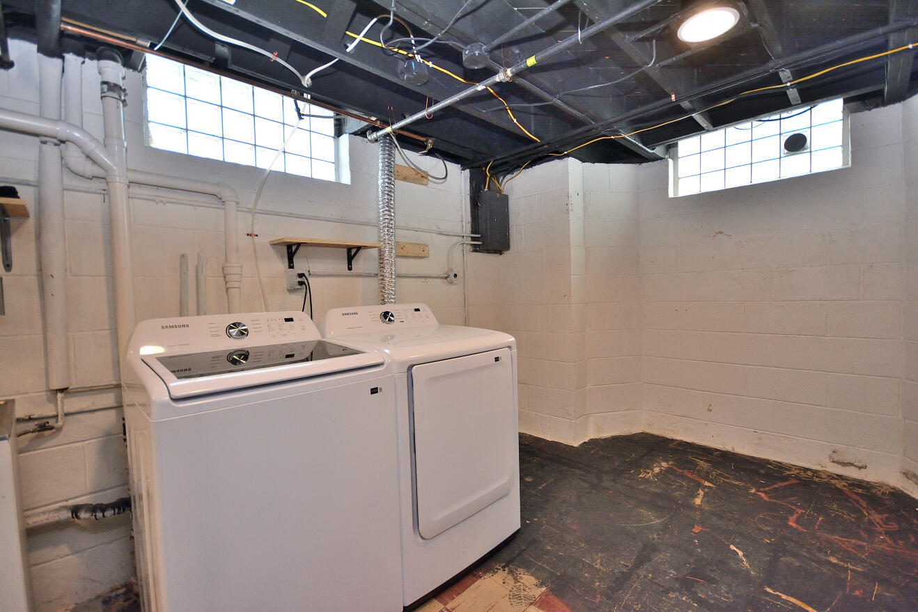 2708 South 45th Street Milwaukee, WI 53219 - Photo 24 of 27 DSC_0102_3081