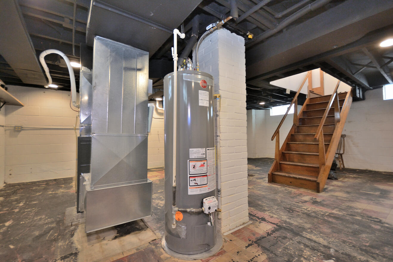 2708 South 45th Street Milwaukee, WI 53219 - Photo 26 of 27 DSC_0106_3085