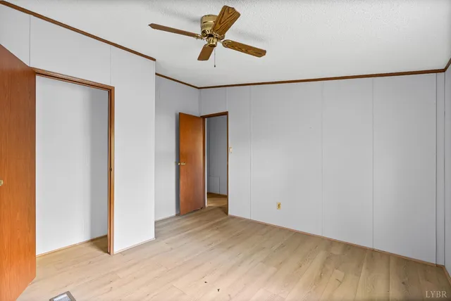 a view of a storage & utility room