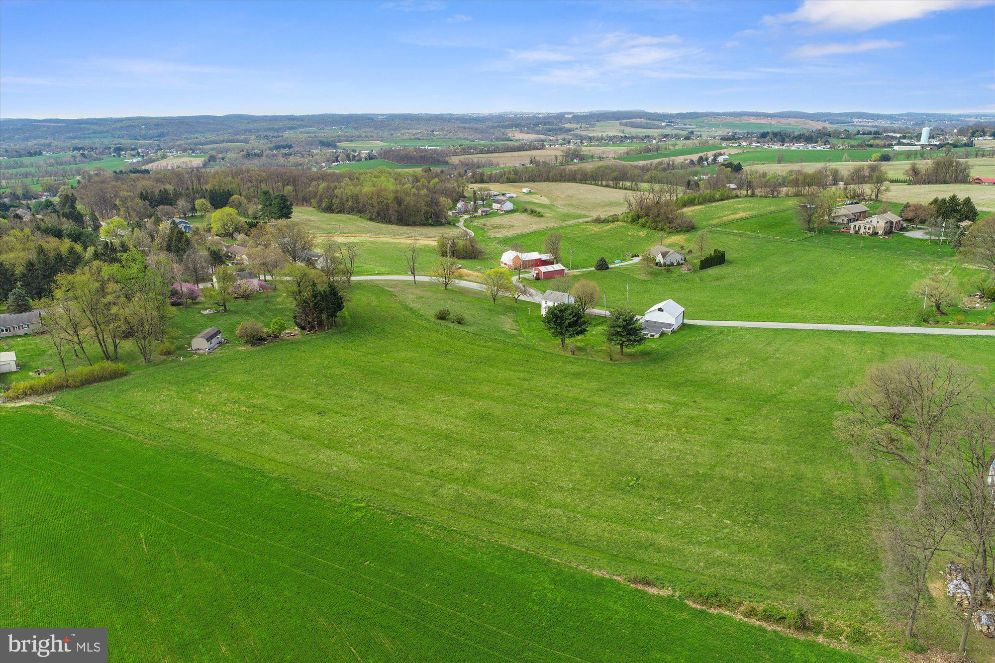 725 Poff Road York, PA 17406 - Photo 6 of 35 Gallery Image 6