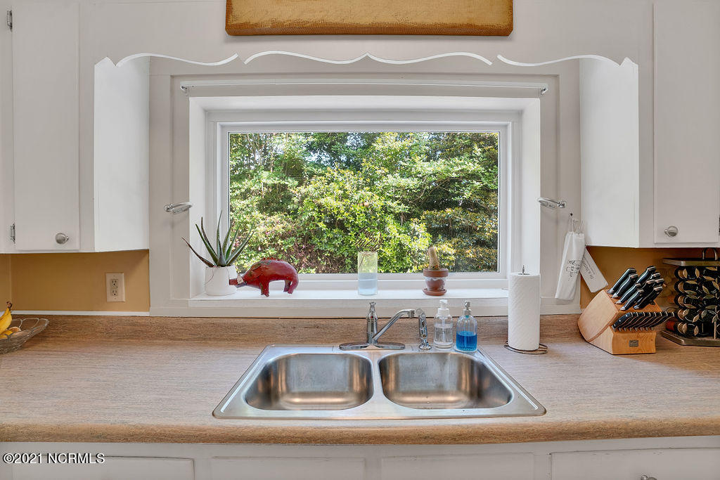 3922 Sweetbriar Road Wilmington, NC 28403 - Photo 6 of 21 3922SweetbriarRoad-10