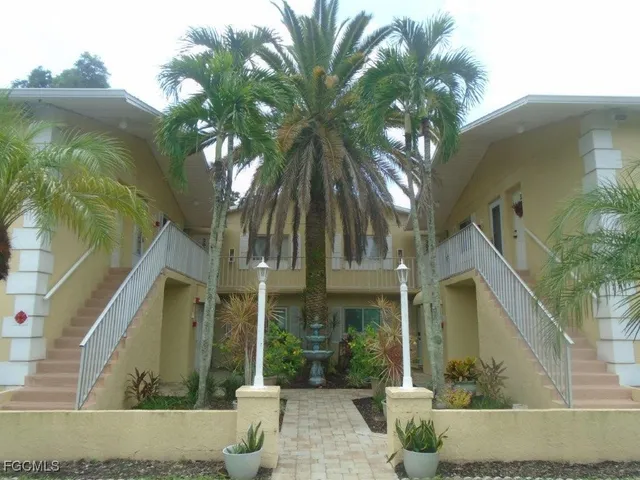 $1,100 | 8140 Country Road, Unit 101, Fort Myers, FL 33919