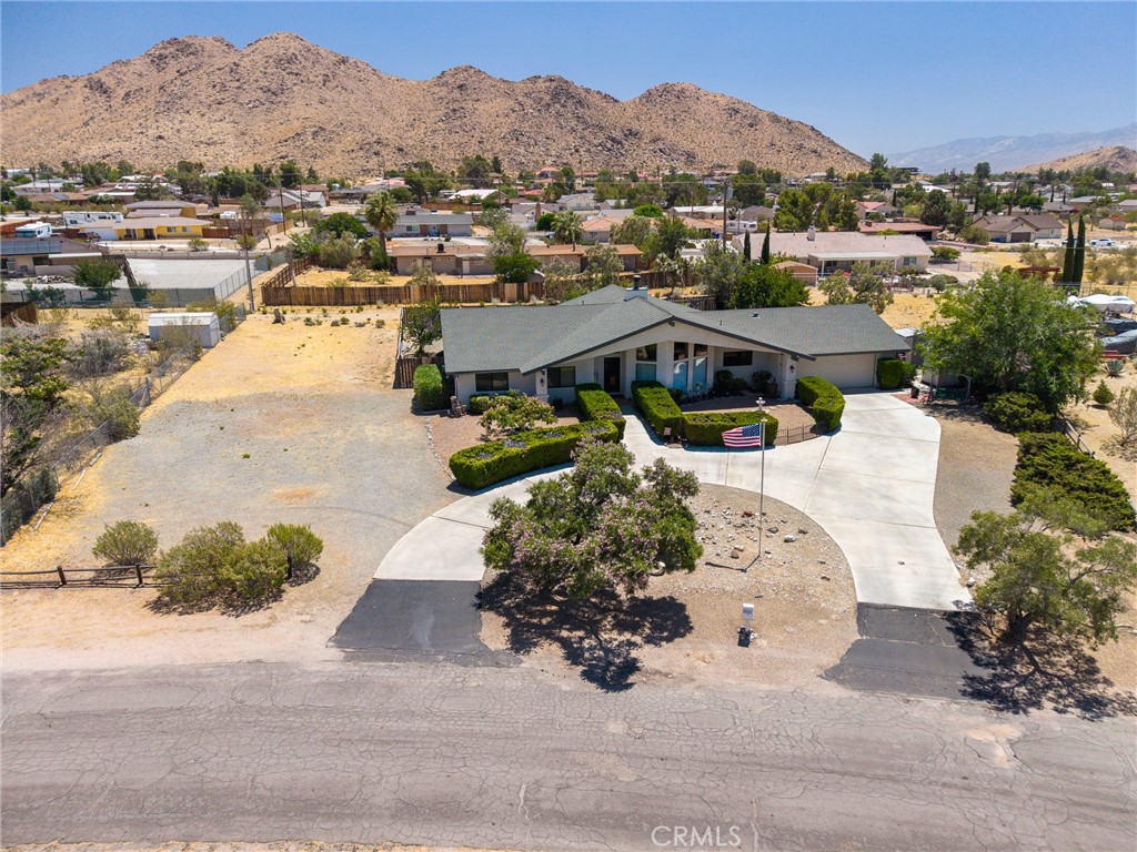 16058 Venango Road Apple Valley, CA 92307 - Photo 2 of 57