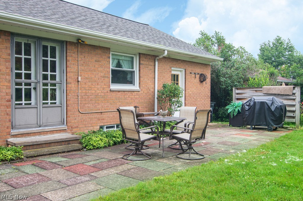 1211 Blanchester Road Lyndhurst, OH 44124 - Photo 21 of 25 Gallery Image 21