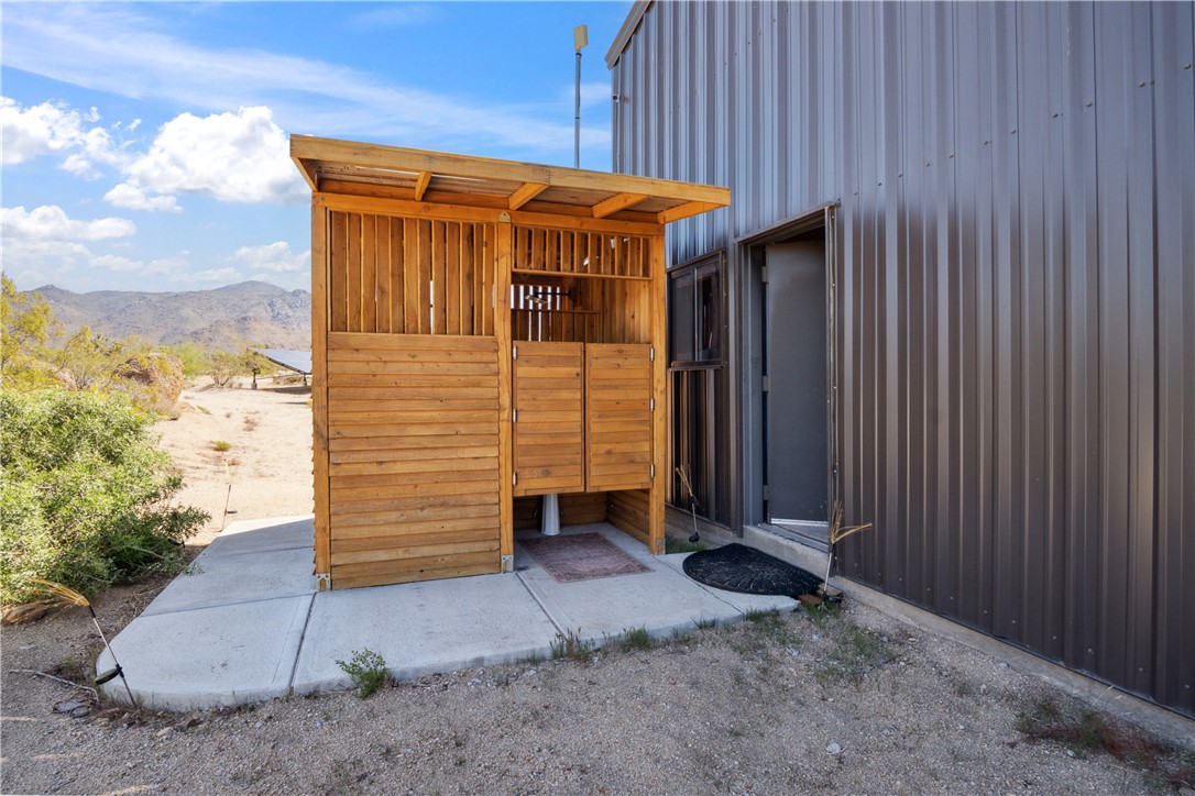 3618 South Cattle Kate Road Yucca, AZ 86438 - Photo 18 of 44 outdoor shower/bathroom area