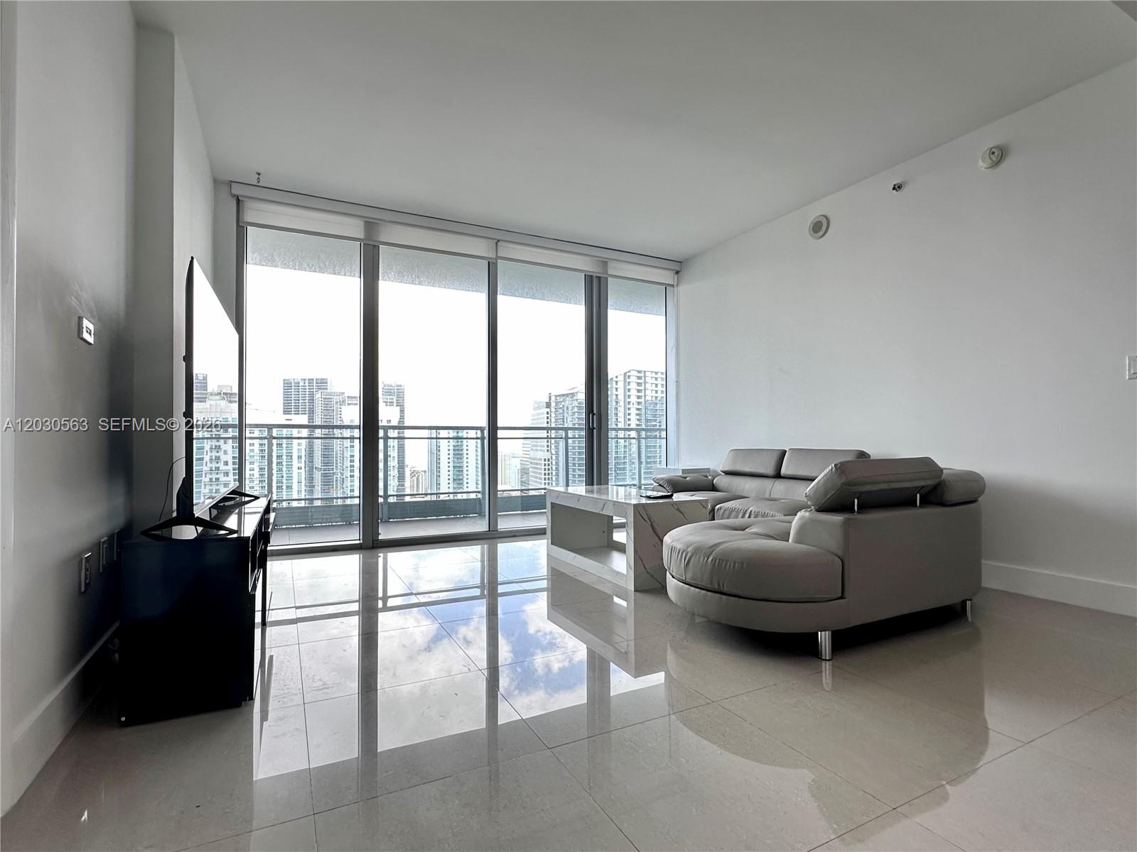 92 Southwest 3rd Street, Unit 4111 Miami, FL 33130 - Photo 2 of 50