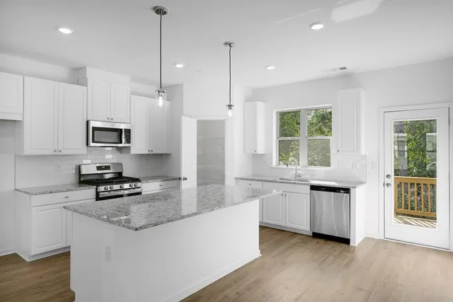 $399,990 | 1701 Lansmere Street Southwest, Marietta, GA 30008