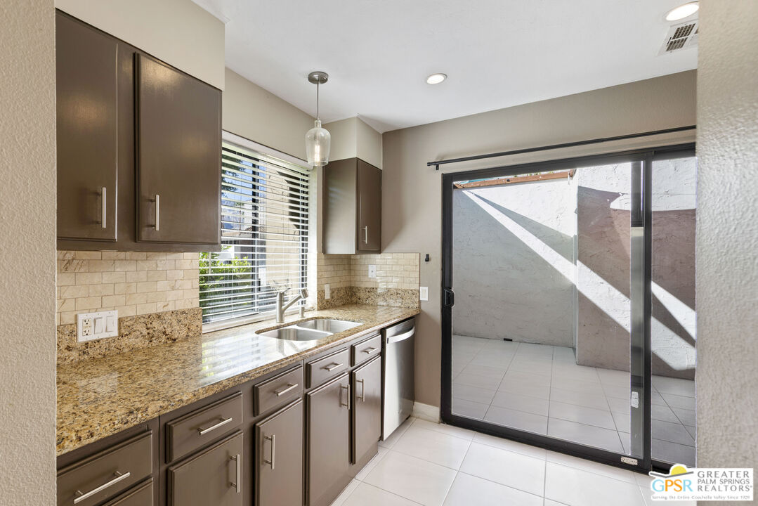 1775 Ramon Road, Unit 43 Palm Springs, CA 92264 - Photo 12 of 32 Gallery Image 12