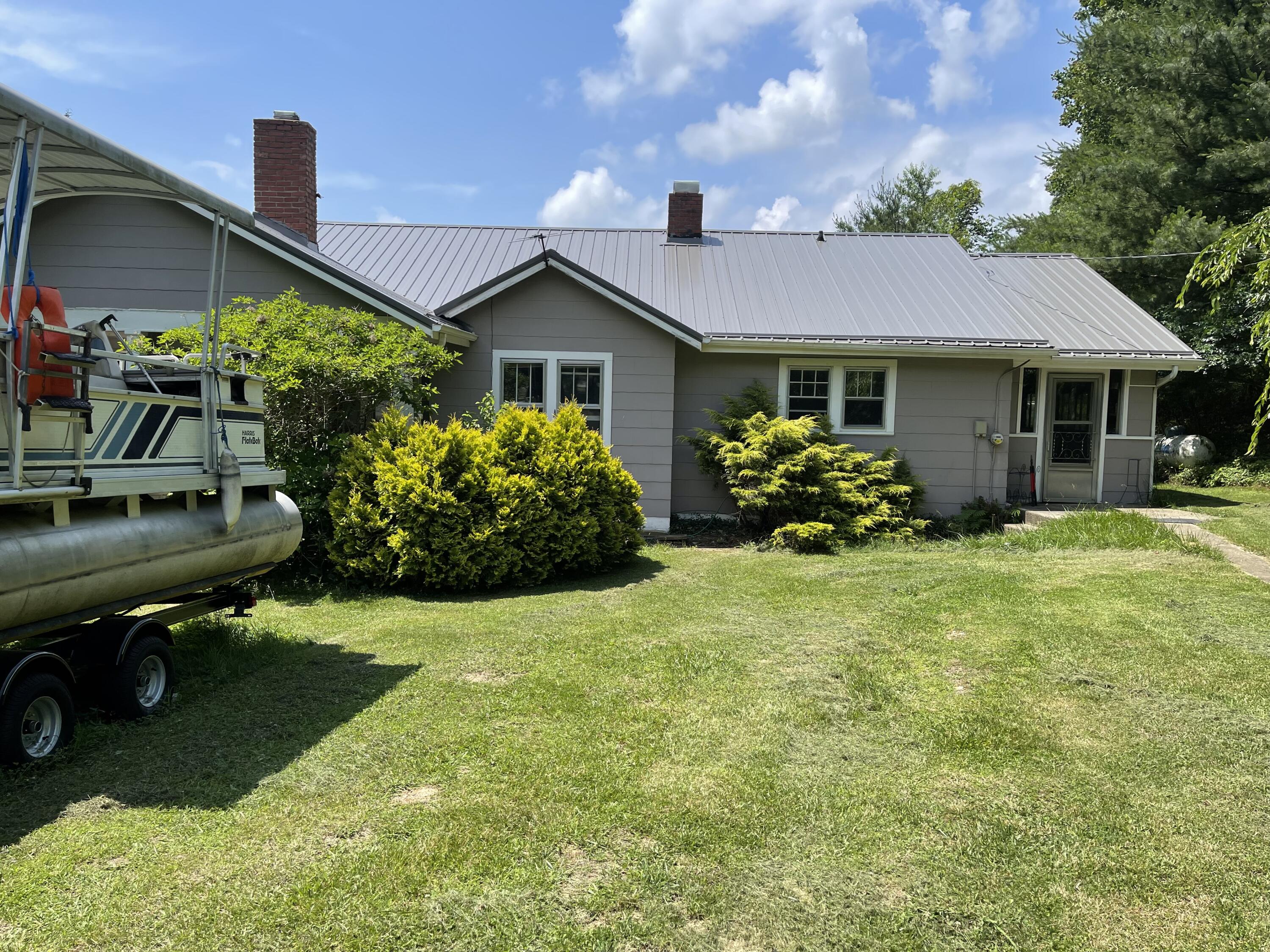 148 Fish Springs Road Hampton, TN 37658 - Photo 17 of 25 IMG_1838