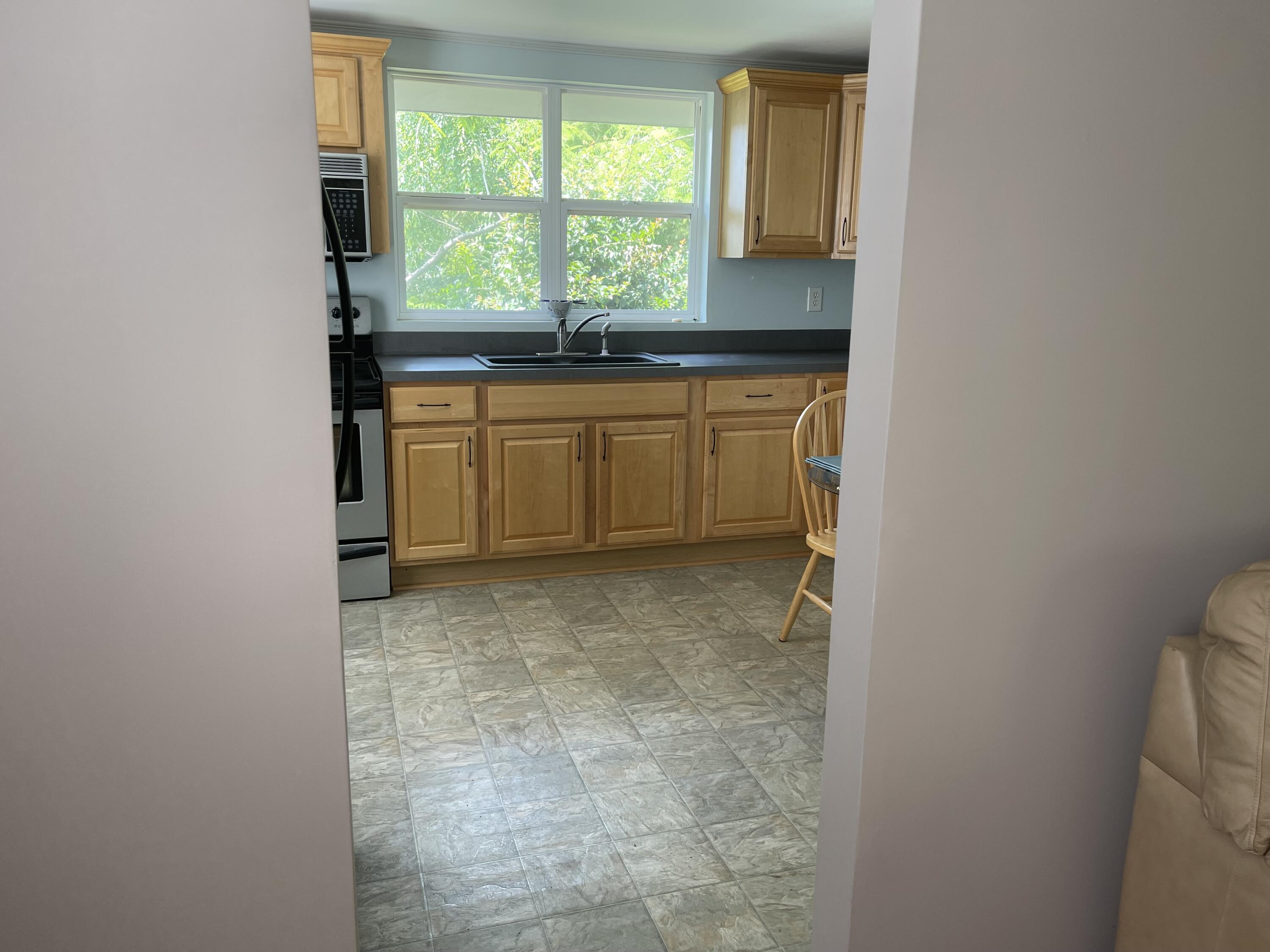 148 Fish Springs Road Hampton, TN 37658 - Photo 22 of 25 IMG_1847