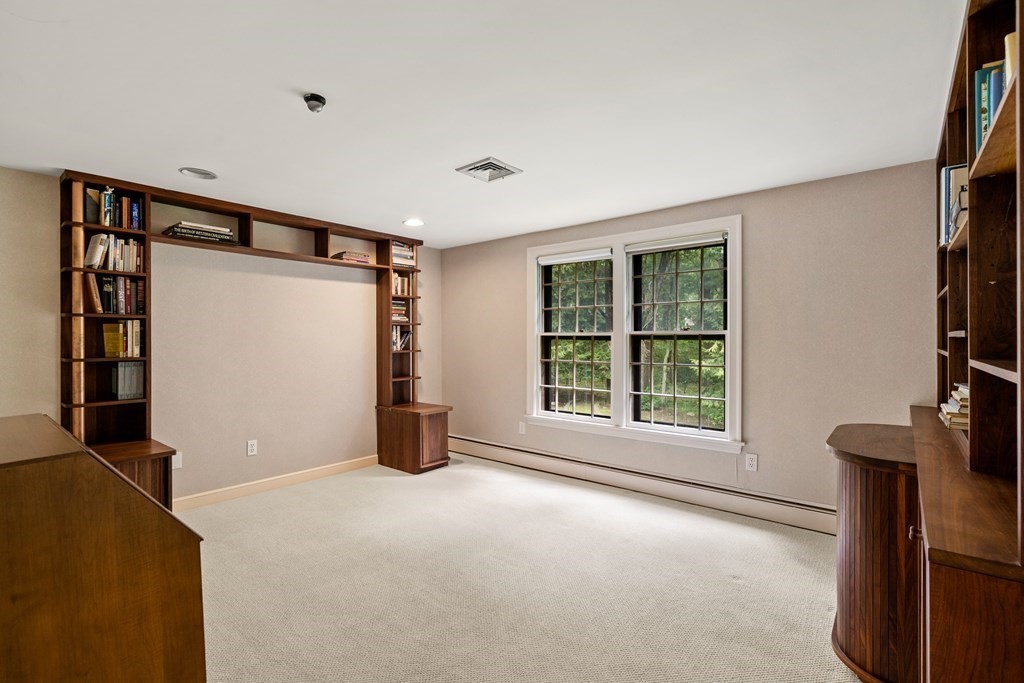 81 Draper Road Wayland, MA 01778 - Photo 23 of 39