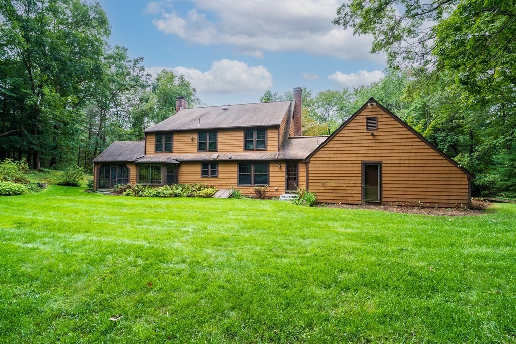 81 Draper Road Wayland, MA 01778 - Photo 3 of 39