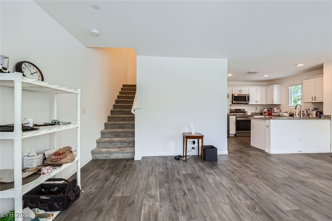 12282 Azure Gate Road, Unit 4 Las Vegas, NV 89183 - Photo 7 of 43 Gallery Image 7