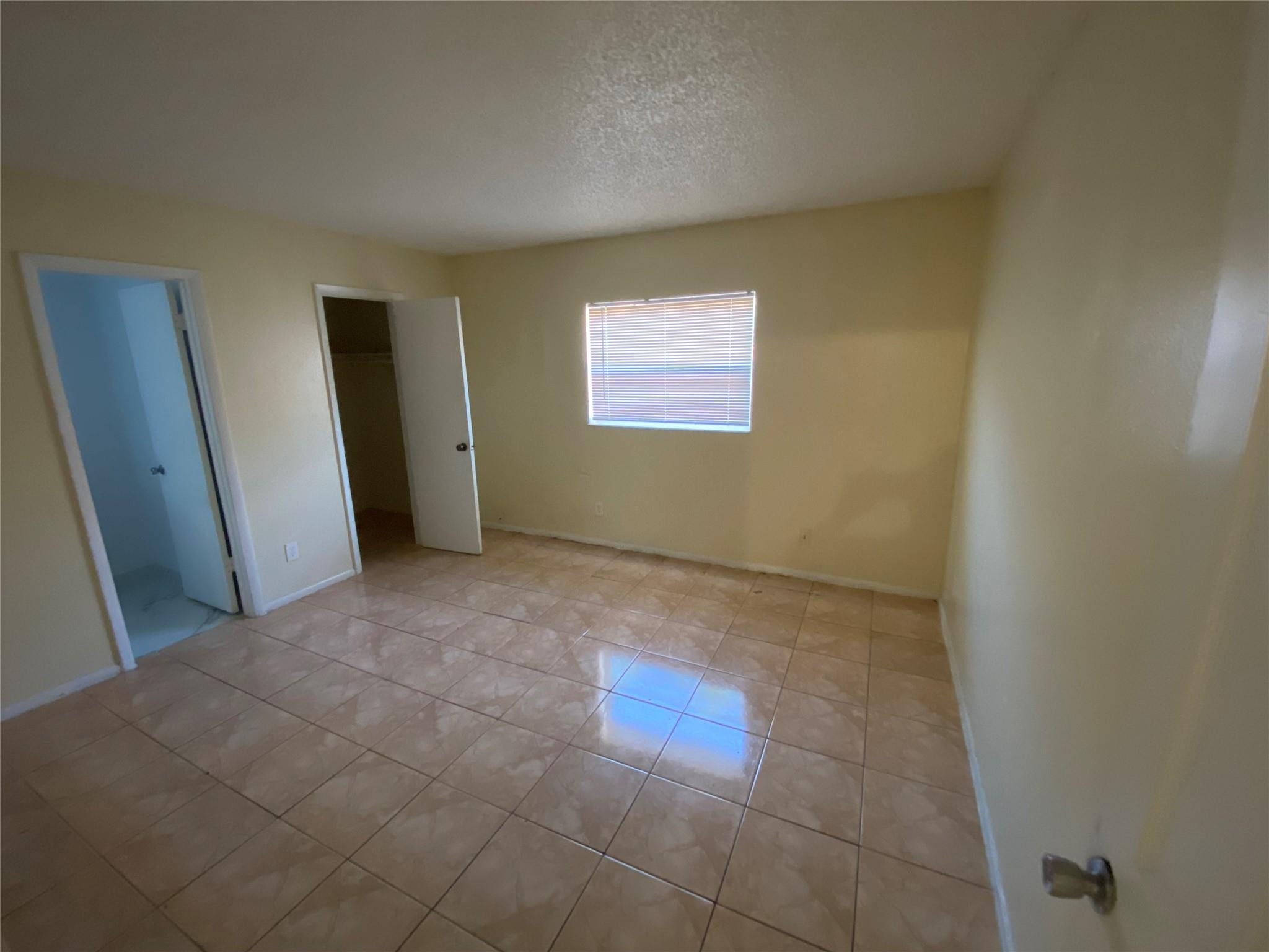 7625 Southwest 10th Street North Lauderdale, FL 33068 - Photo 12 of 20 Photo 12