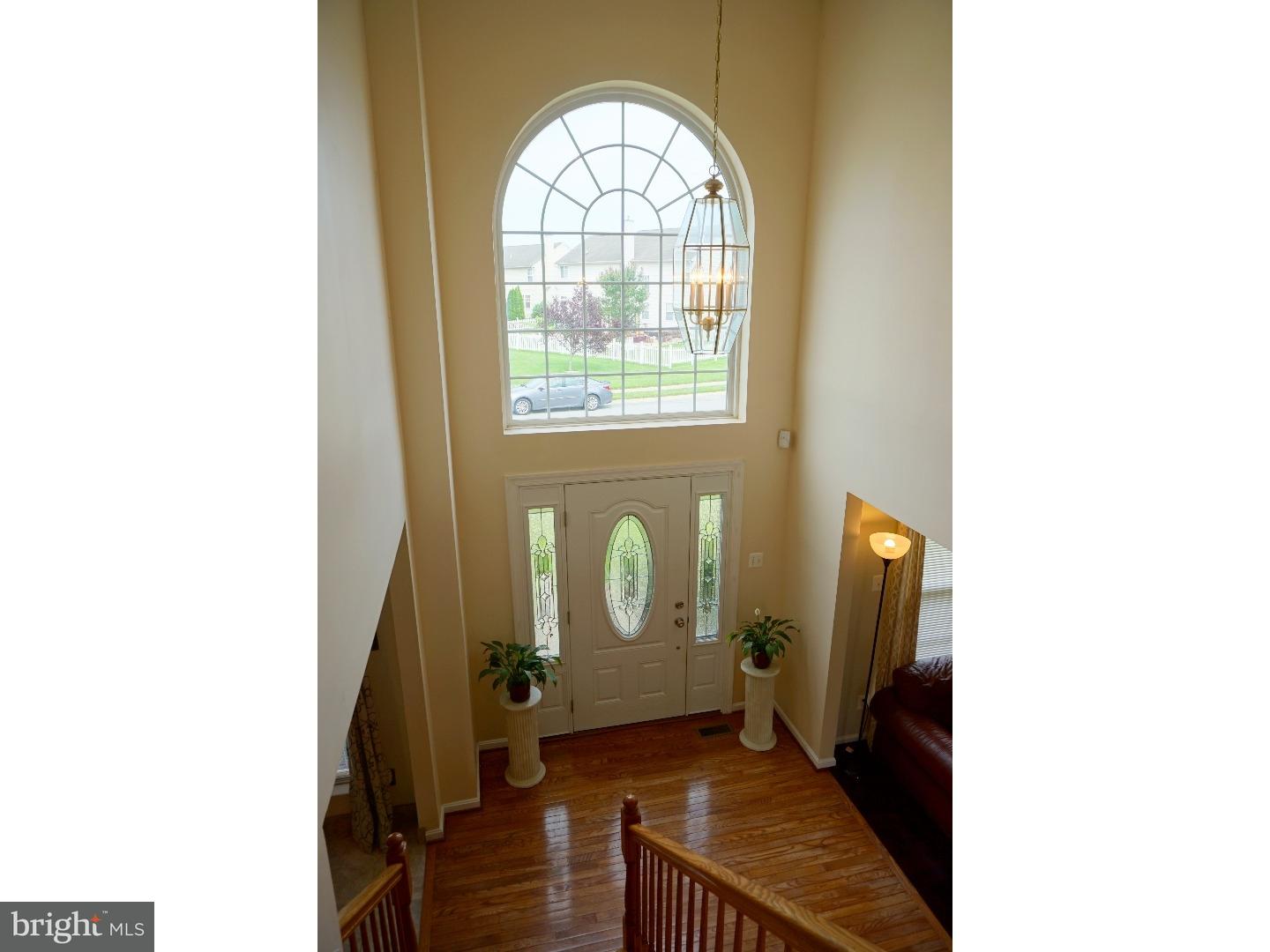 17 Bancroft Road New Castle, DE 19720 - Photo 3 of 25 Foyer