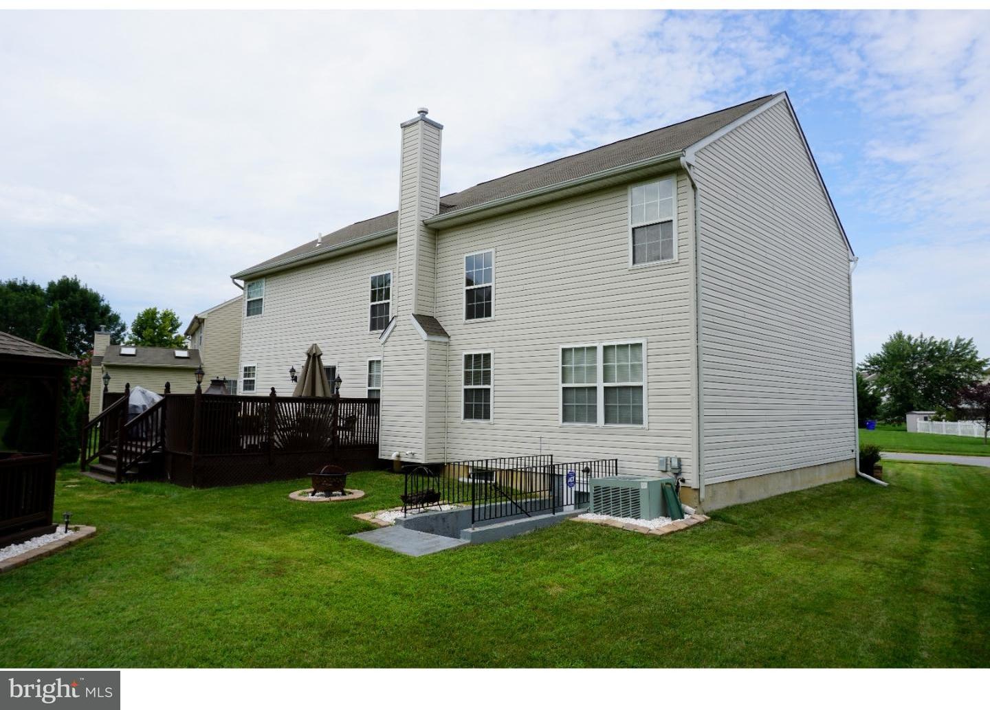 17 Bancroft Road New Castle, DE 19720 - Photo 21 of 25 Exterior Back