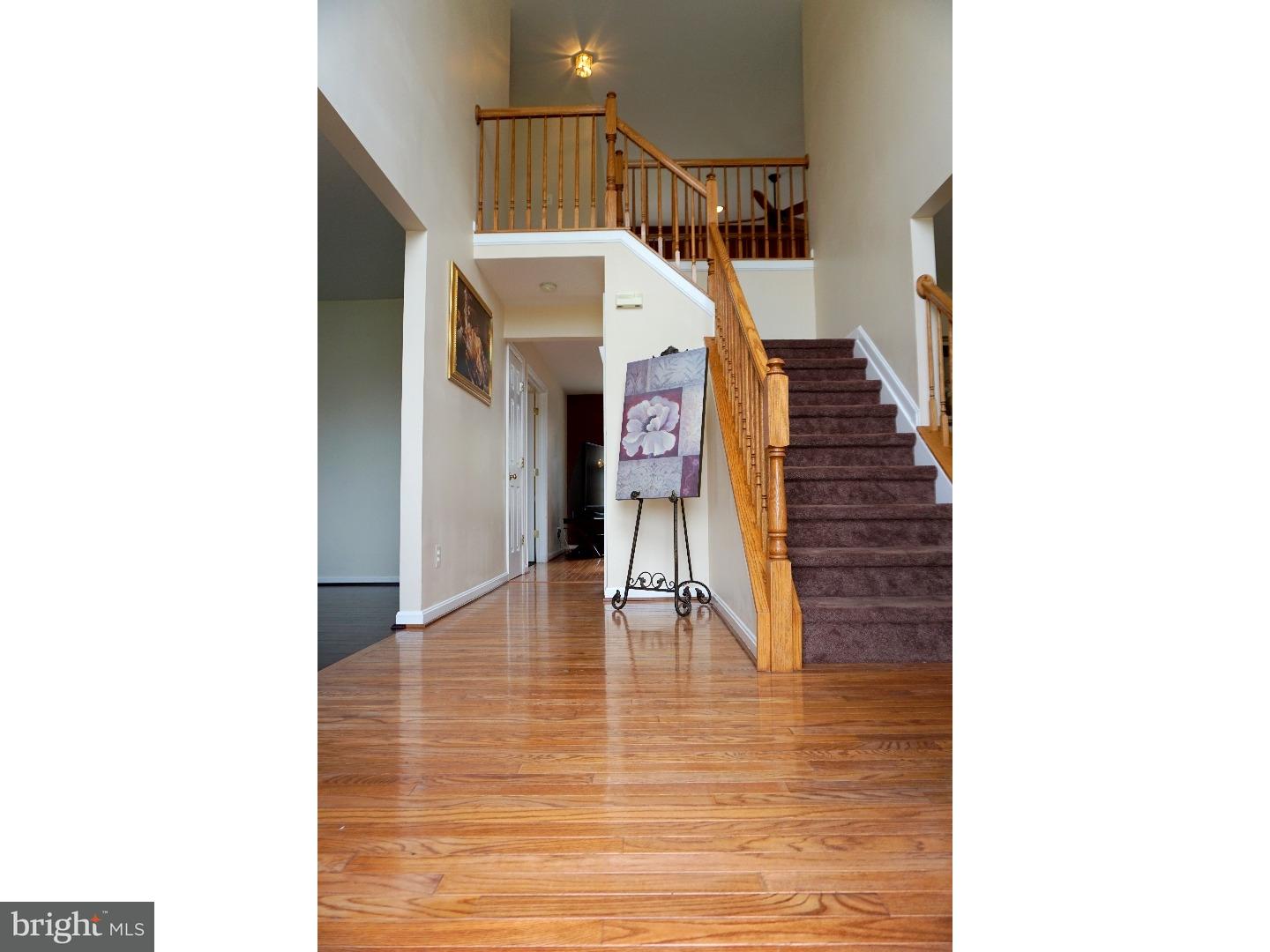 17 Bancroft Road New Castle, DE 19720 - Photo 4 of 25 Foyer