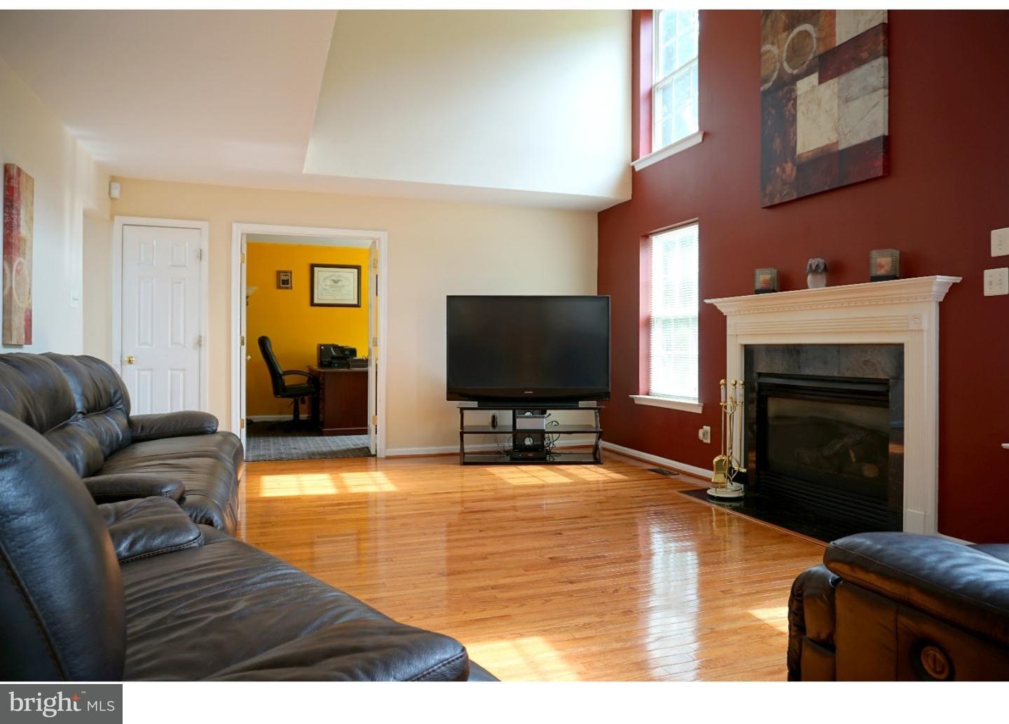 17 Bancroft Road New Castle, DE 19720 - Photo 6 of 25 Family Room