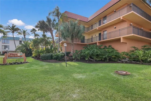 $895,000 | 6006 Gulf Drive, Unit 214, Holmes Beach, FL 34217