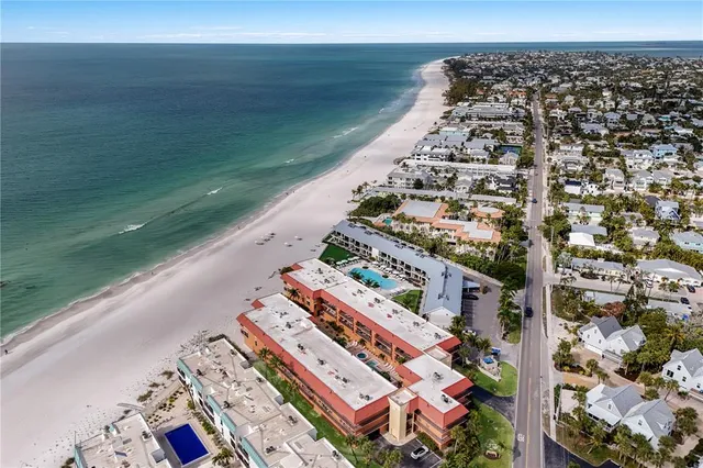 $895,000 | 6006 Gulf Drive, Unit 214, Holmes Beach, FL 34217