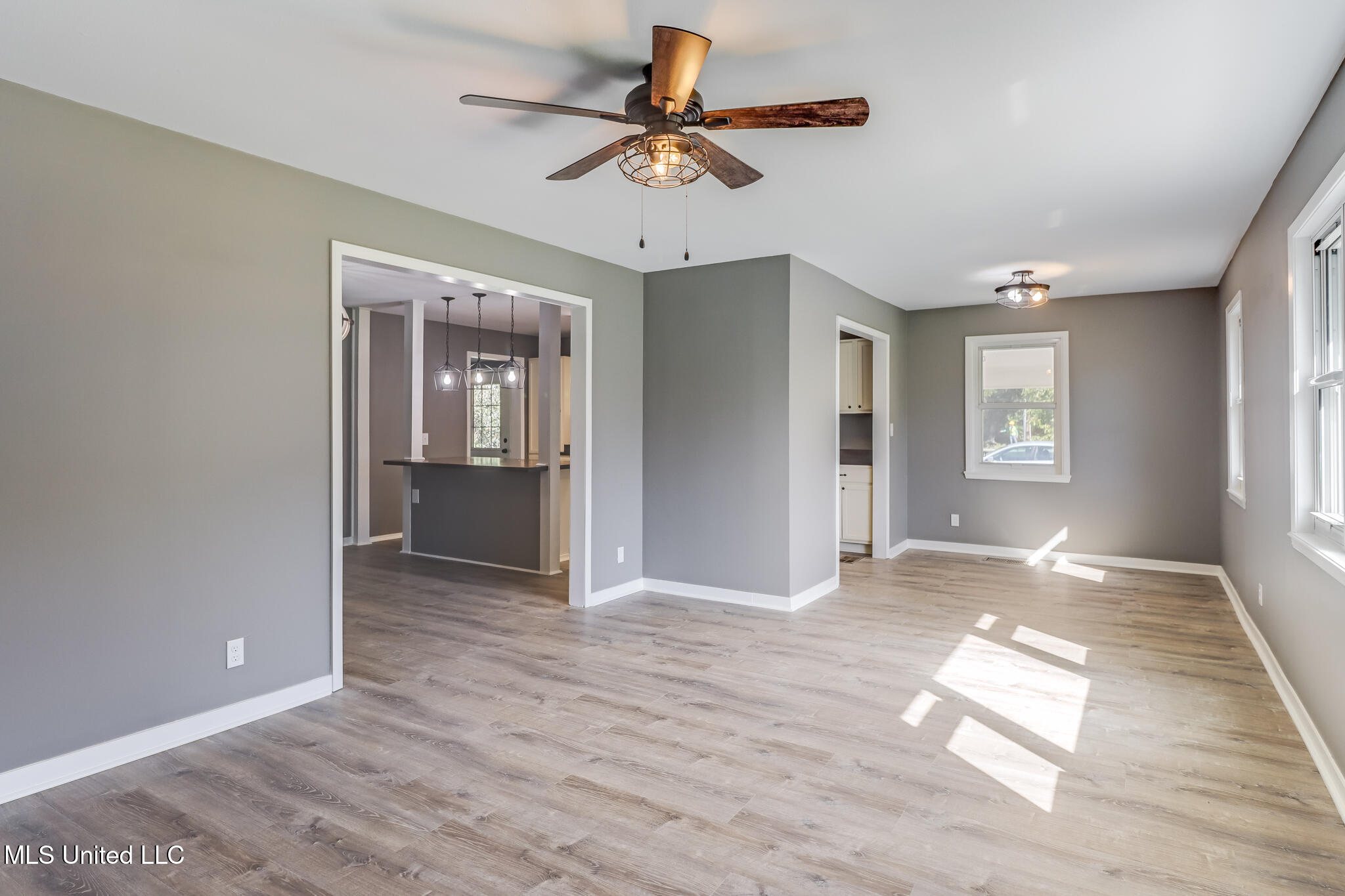 34 37th Street Gulfport, MS 39507 - Photo 3 of 22 IMG_0375