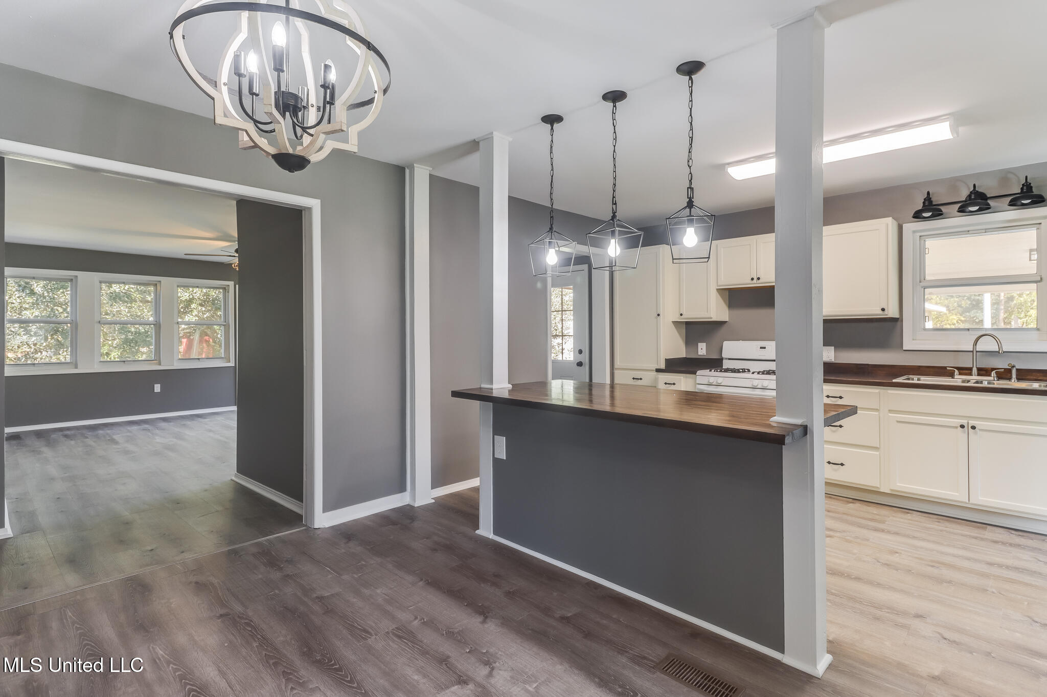 34 37th Street Gulfport, MS 39507 - Photo 9 of 22 IMG_0393