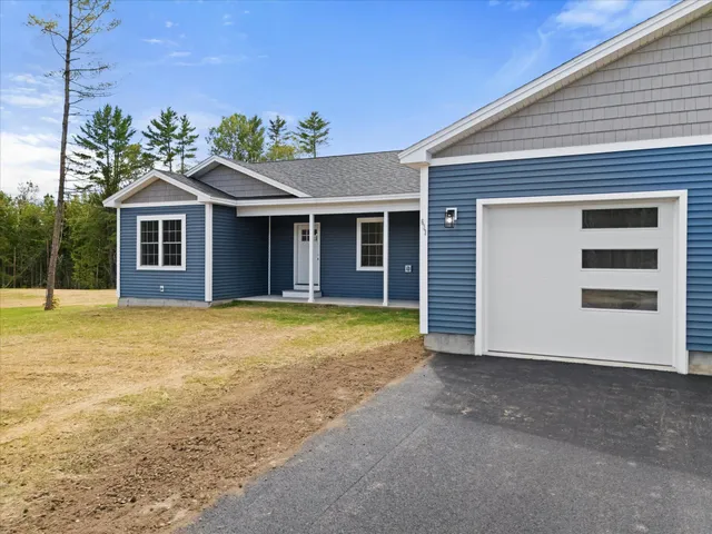 $539,900 | 633 Streamside Avenue, Hermon, ME 04401