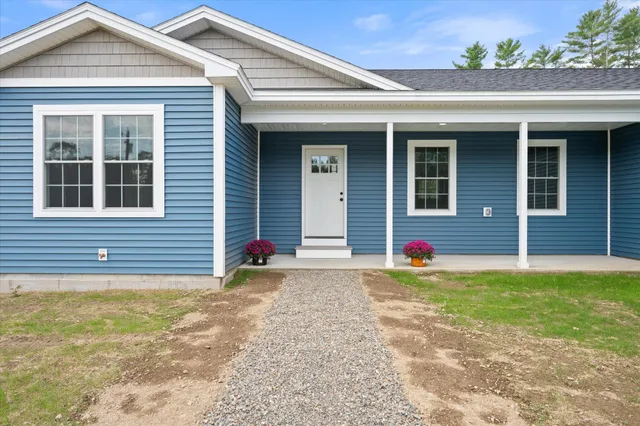 $539,900 | 633 Streamside Avenue, Hermon, ME 04401