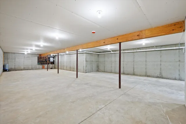 $539,900 | 633 Streamside Avenue, Hermon, ME 04401