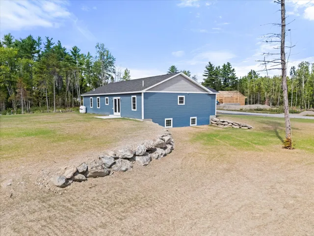 $539,900 | 633 Streamside Avenue, Hermon, ME 04401