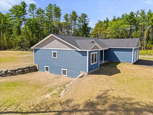 $539,900 | 633 Streamside Avenue, Hermon, ME 04401