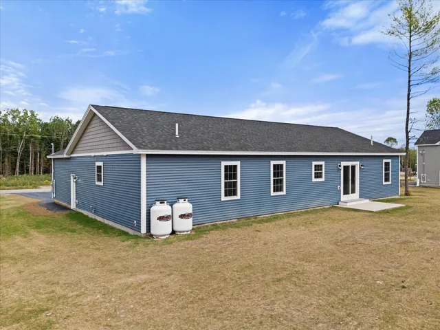 $539,900 | 633 Streamside Avenue, Hermon, ME 04401