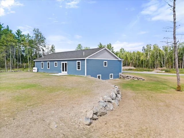$539,900 | 633 Streamside Avenue, Hermon, ME 04401