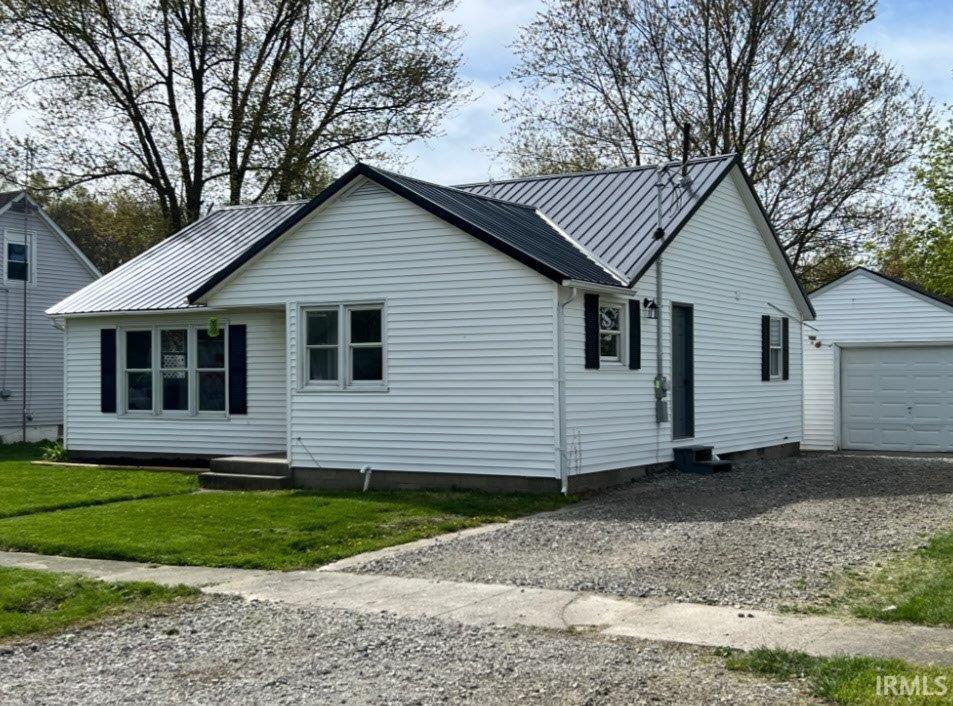 127 South Street Corunna, IN 46730 - Photo 2 of 19