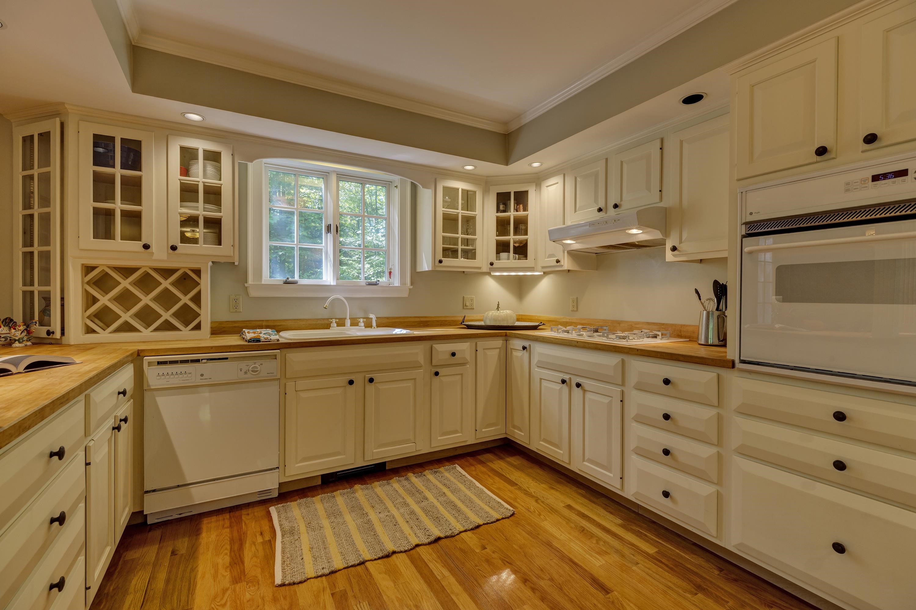 238 Bay Point Road Newbury, NH 03255 - Photo 8 of 34