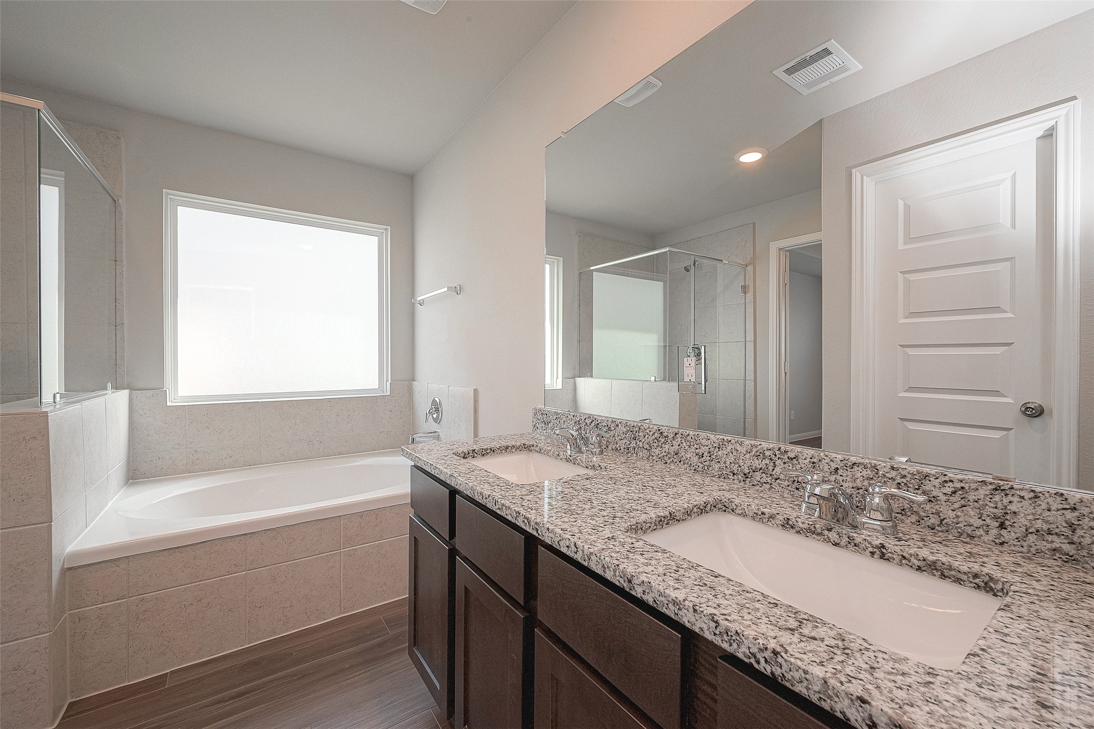 5318 Briana Dee Drive Rosharon, TX 77583 - Photo 24 of 29 a bathroom with a granite countertop tub sink and mirror