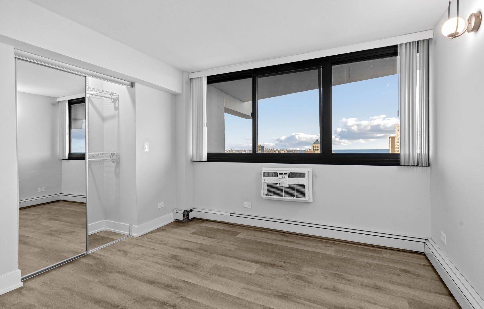 6166 North Sheridan Road, Unit 12E Chicago, IL 60660 - Photo 8 of 25