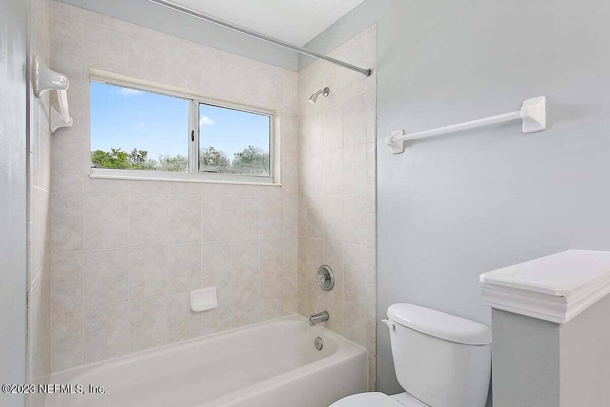 657 Reflection Cove Road Jacksonville, FL 32218 - Photo 16 of 27 657 - Bathroom 3