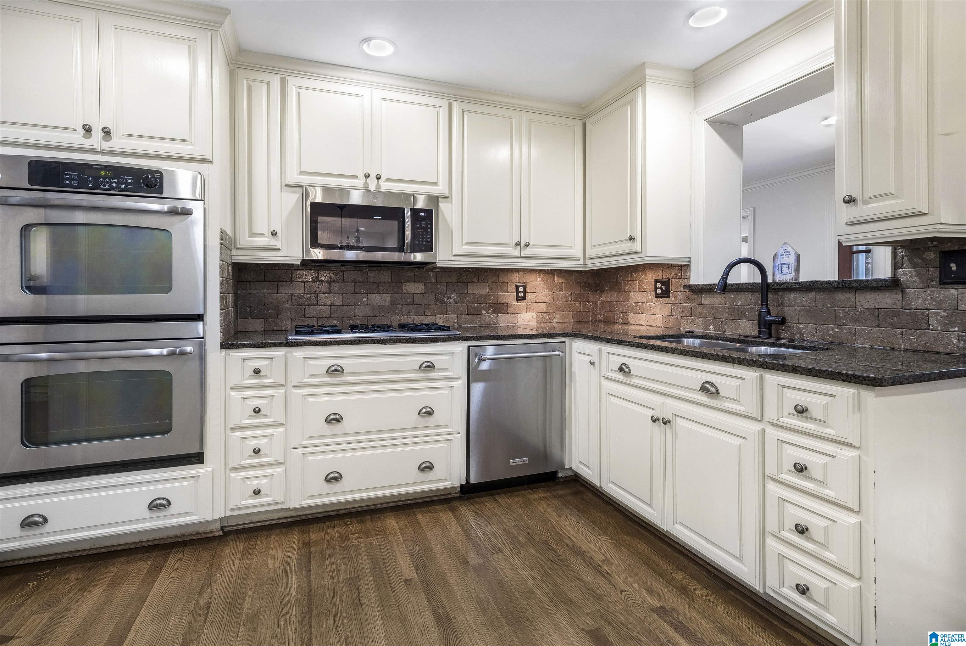 1856 Southwood Road Birmingham, AL 35216 - Photo 12 of 58