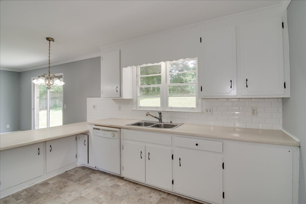 2233 Silverdale Road Augusta, GA 30906 - Photo 13 of 32