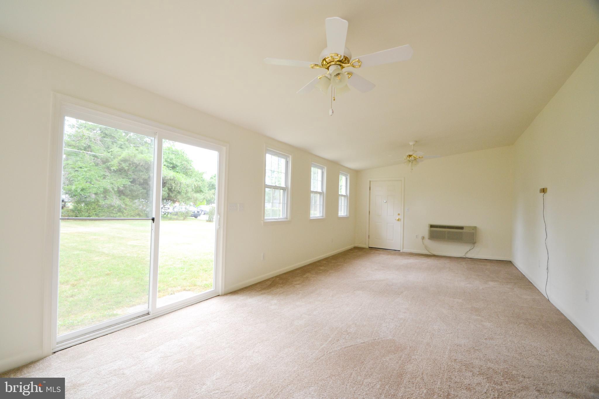 8638 Lucerne Road Randallstown, MD 21133 - Photo 24 of 33 Great room