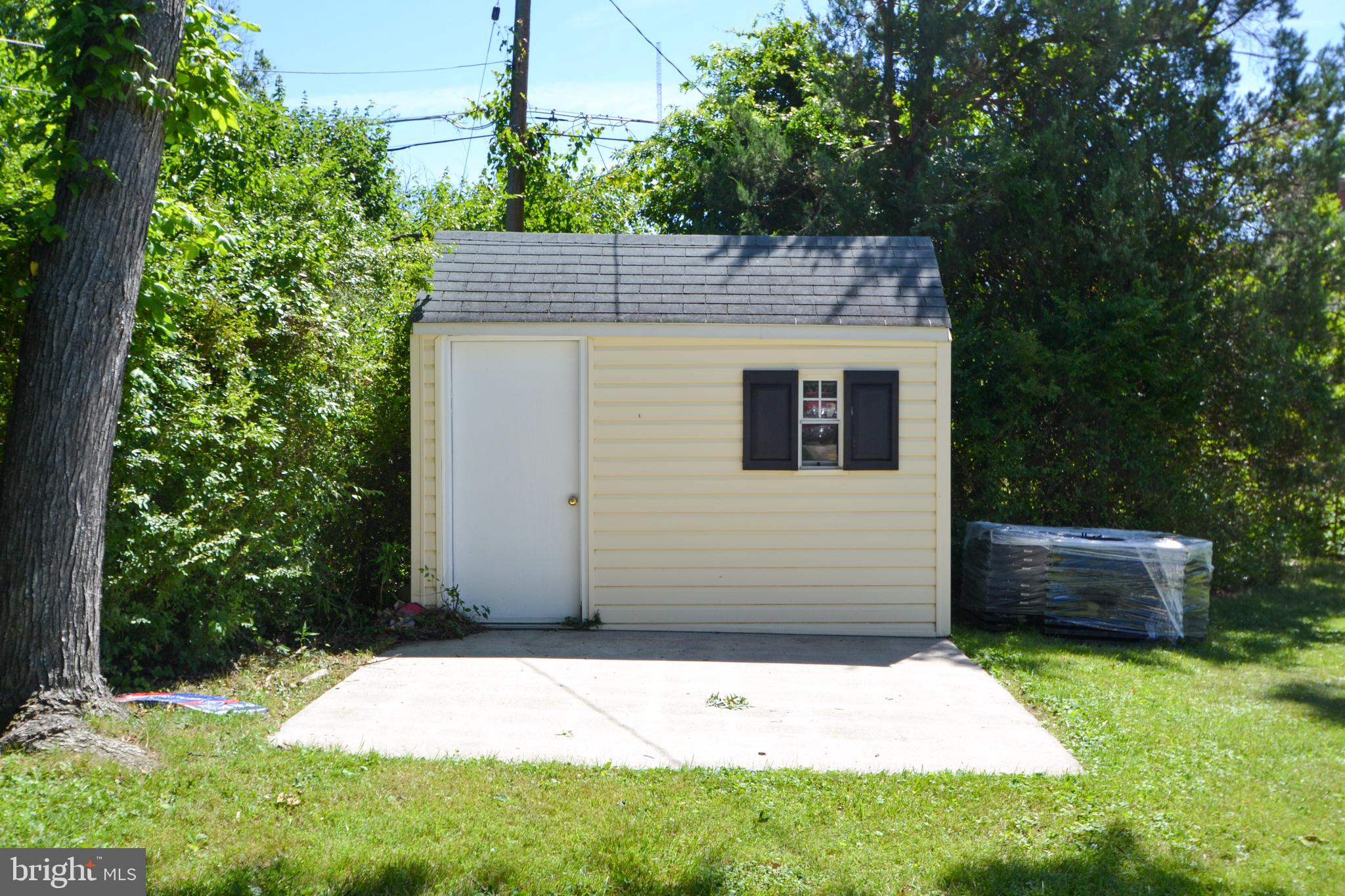 8638 Lucerne Road Randallstown, MD 21133 - Photo 30 of 33 Rear yard