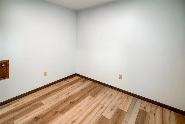 $2,500 | 6715 Century, Middleton, WI 53562